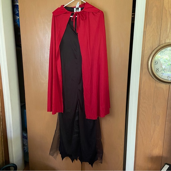 Rubies Blood red cape + Black PMG witch gown. Perfect for any costume affair. - Picture 1 of 11